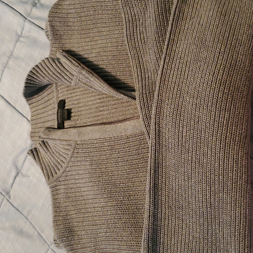 Zip-up sweater